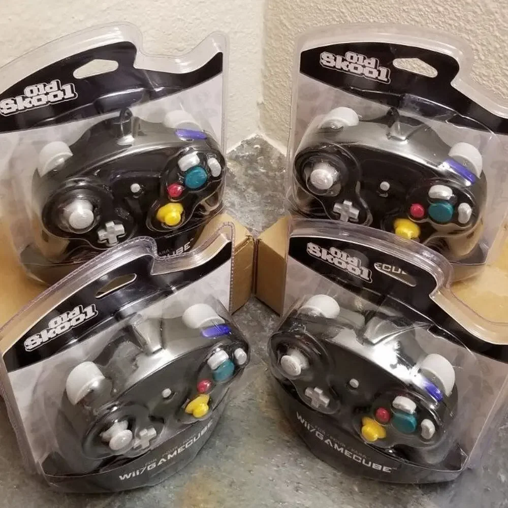 4 Gamecube Controllers - Black (NEW) - Nintendo - Old Skool